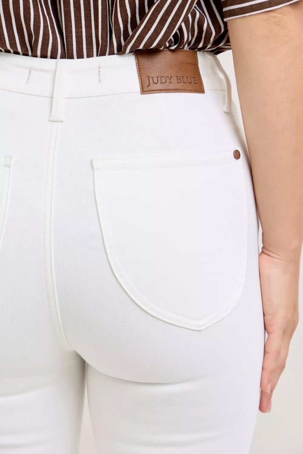 Hazel Blues® | Judy Blue High Waist Extended Waistband Capri Pants with Spade Pockets