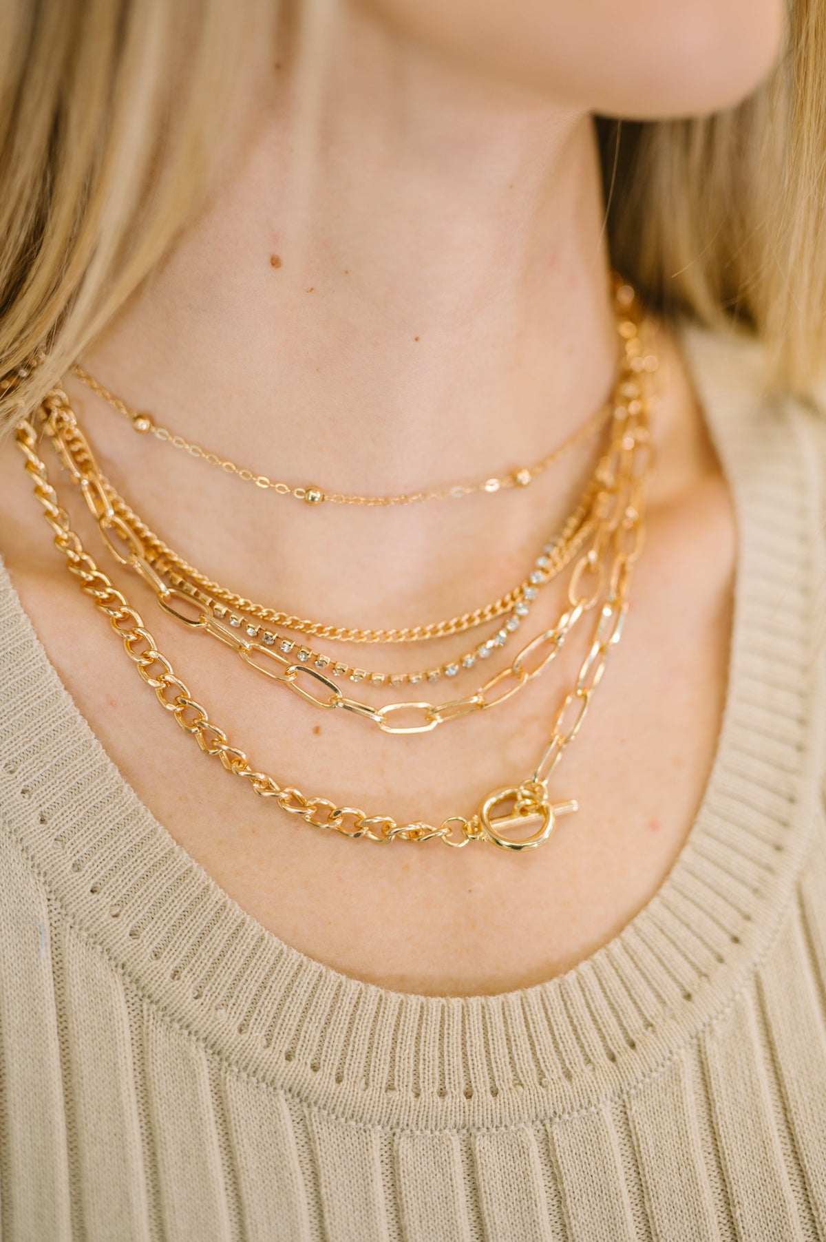 Hazel Blues® | Golden Hour Links Everyday Set in Gold