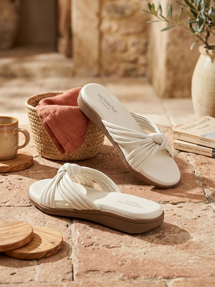 Olyra White Flats