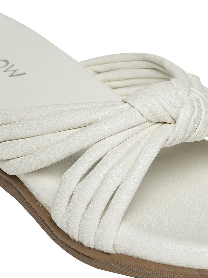 Olyra White Flats