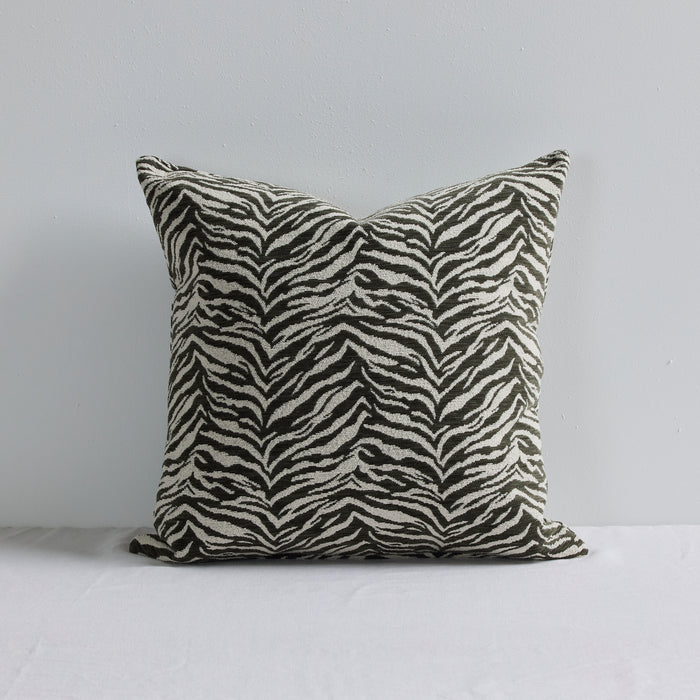 TIGER CUSHION - HOME DECORATION - 02