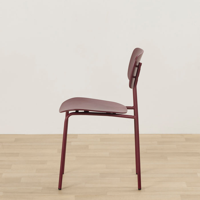 Vincent Dining Chair - Wine, sleek wine-coloured plastic dining chair with a curved seat and open backrest.